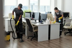 How to Clean Your Office the workers are maintaining the office clean 