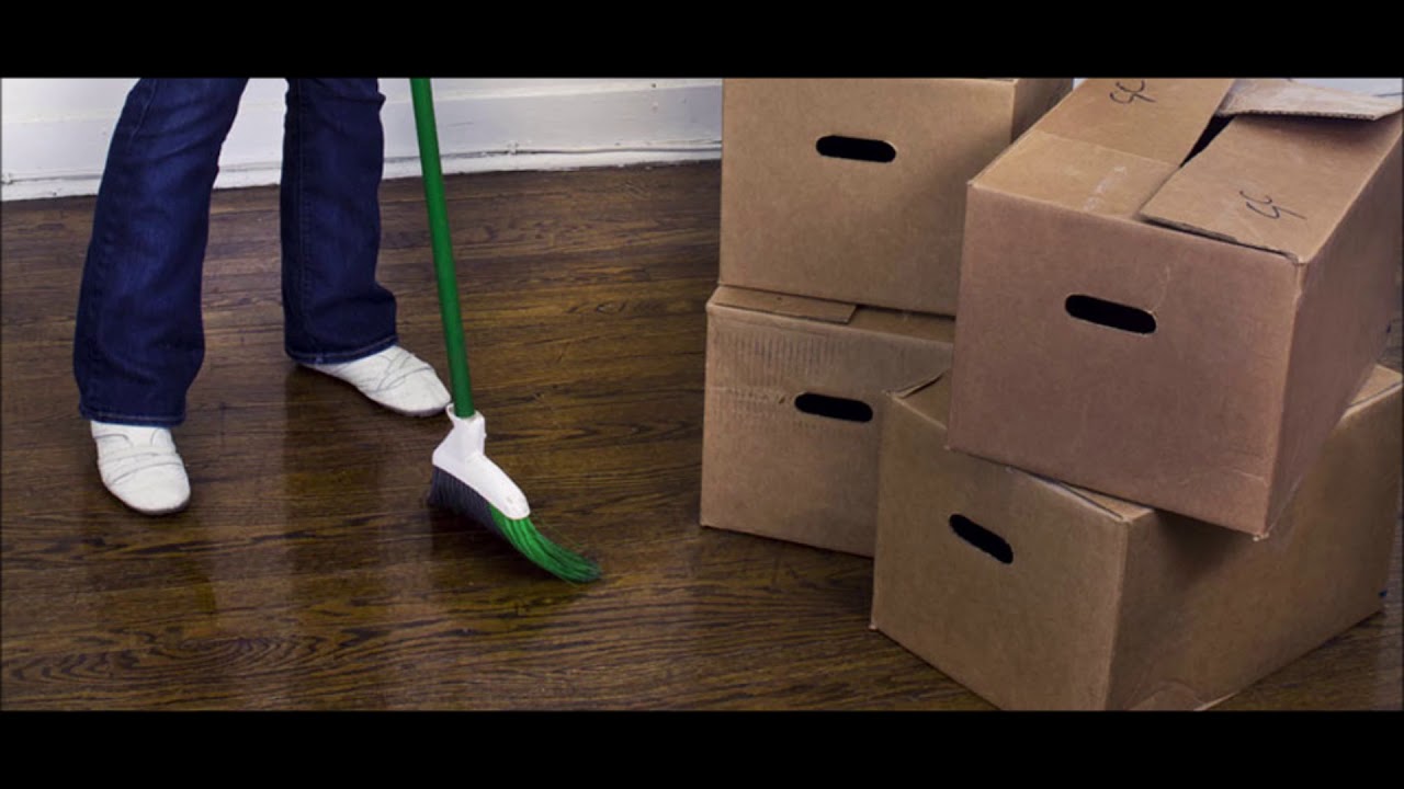 Deep appliance cleaning by move-out cleaning services team